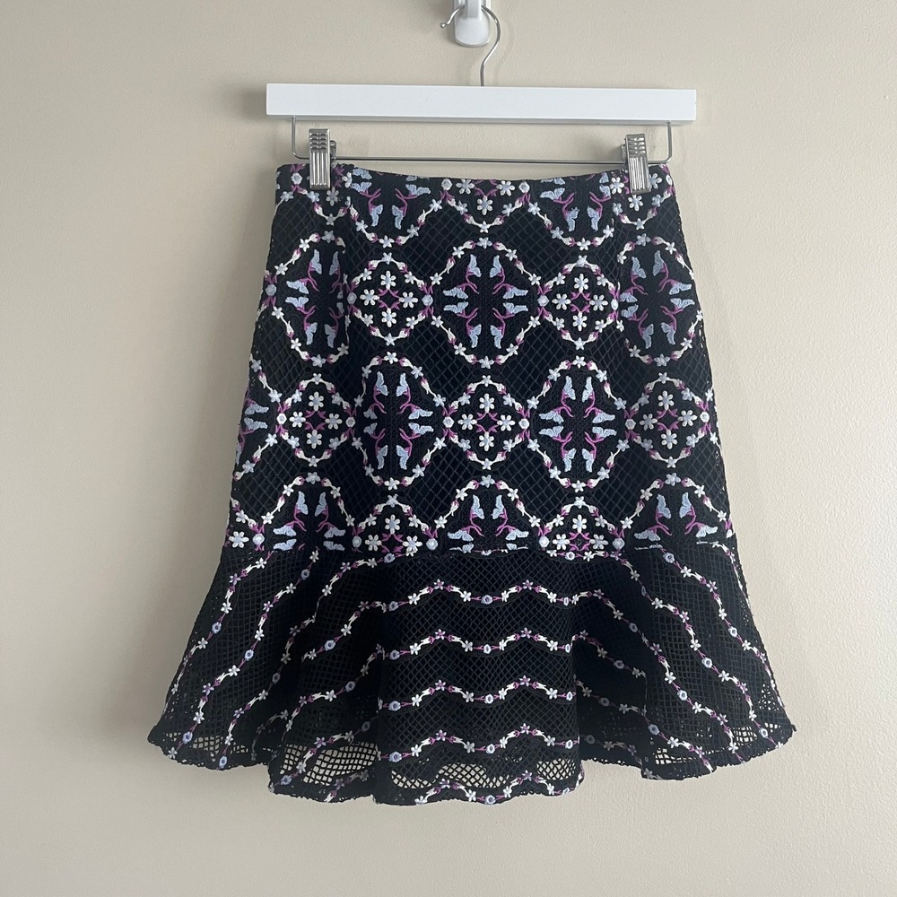 Sandro Paris Ornel Fluted Embroidered Guipure‎ Lace Mini Skirt Black size S